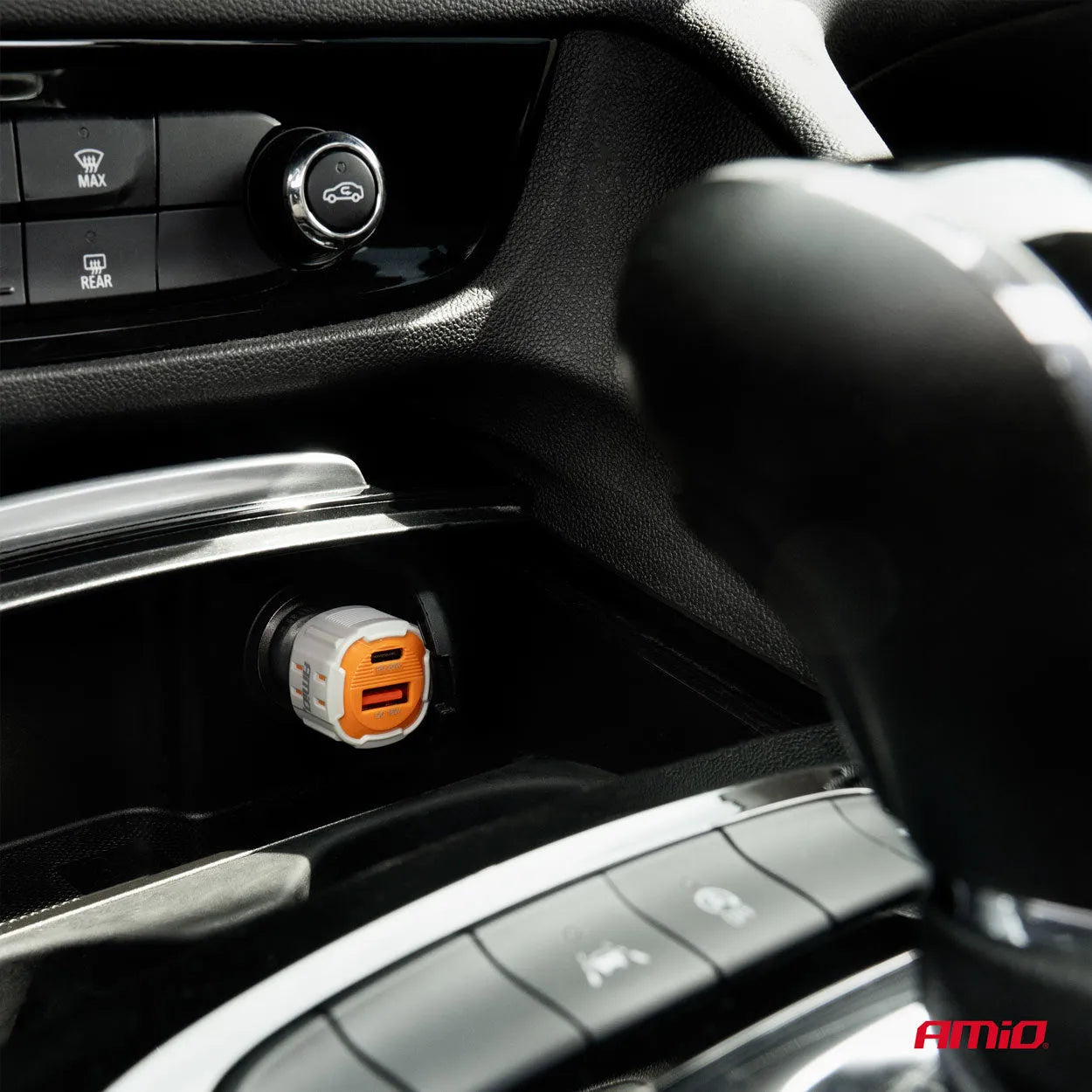 Car charger USB-A + USB-C 38W 12/24V