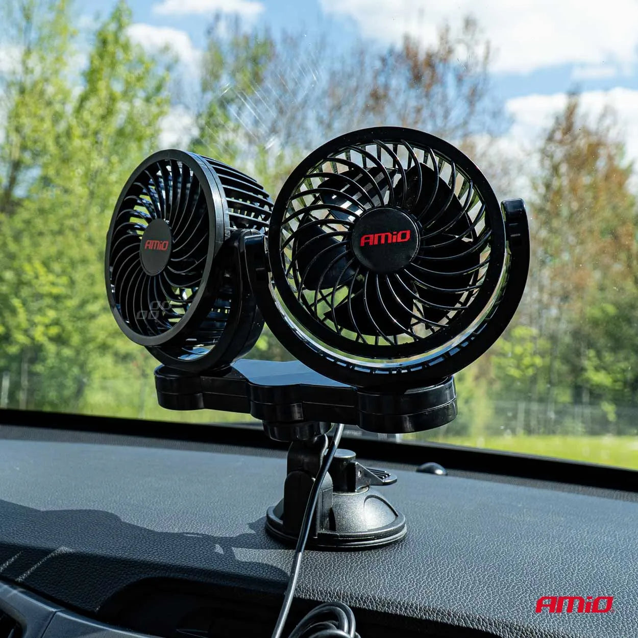 Car fan with suction 2x4 12V