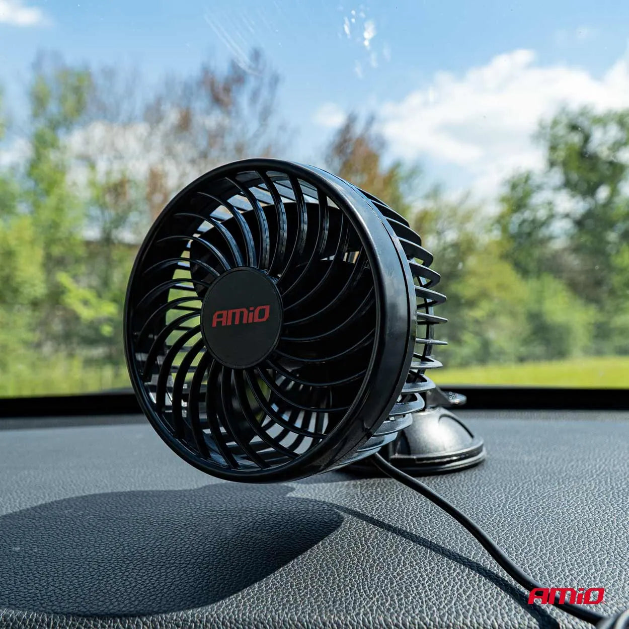 Car fan with suction cup 45 12V