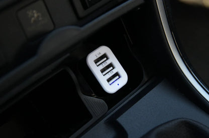 Phone charger 3xUSB white PCH-03