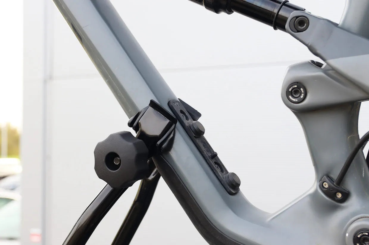 Roof bike rack black RBR-01
